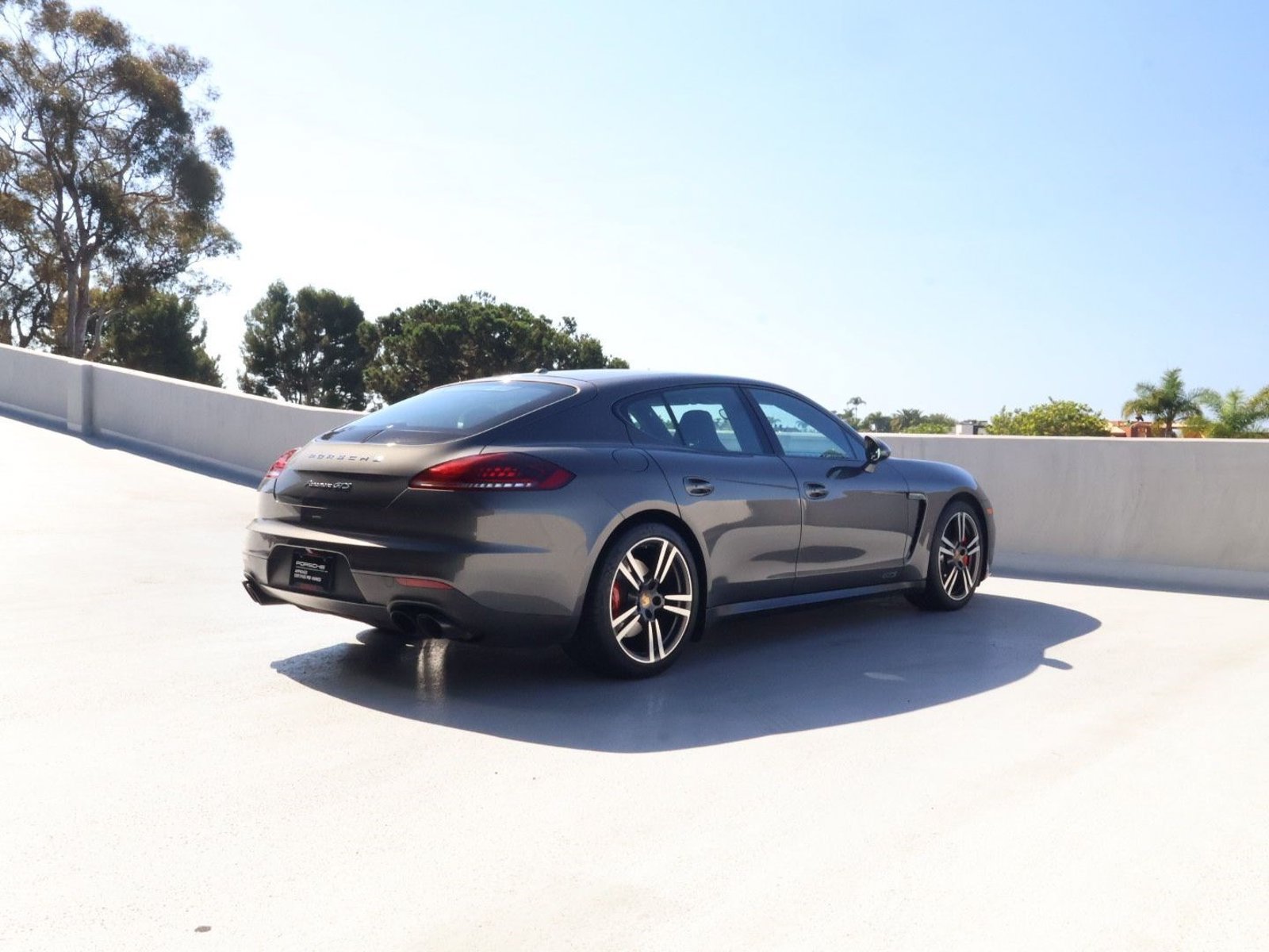 Certified 2015 Porsche Panamera GTS AWD/4WD image 8