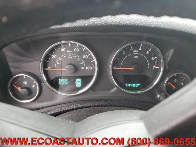 Used 2014 Jeep Wrangler Unlimited Sport w/ Quick Order Package 24S AWD/4WD image 9