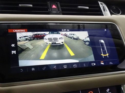 Used 2018 Land Rover Range Rover Sport SE AWD/4WD image 10
