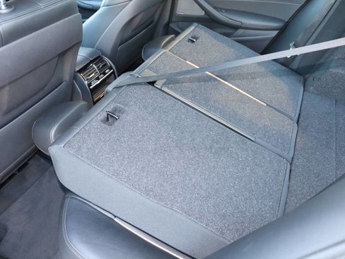 Used 2019 BMW 530i w/ Convenience Package image 64