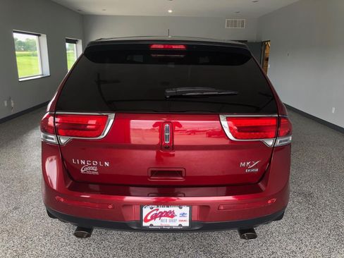 Used 2013 Lincoln MKX AWD image 3
