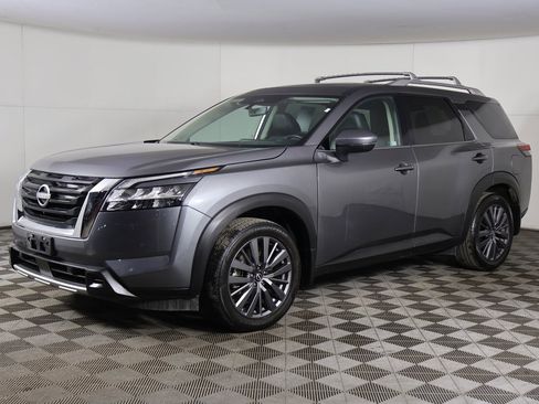 Used 2024 Nissan Pathfinder SL w/ SL Premium Package image 10