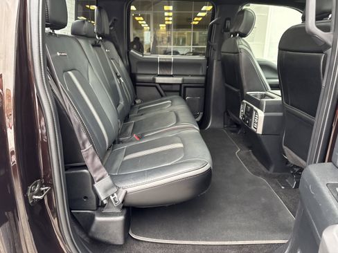 Used 2018 Ford F150 Platinum w/ Equipment Group 701A Luxury image 13