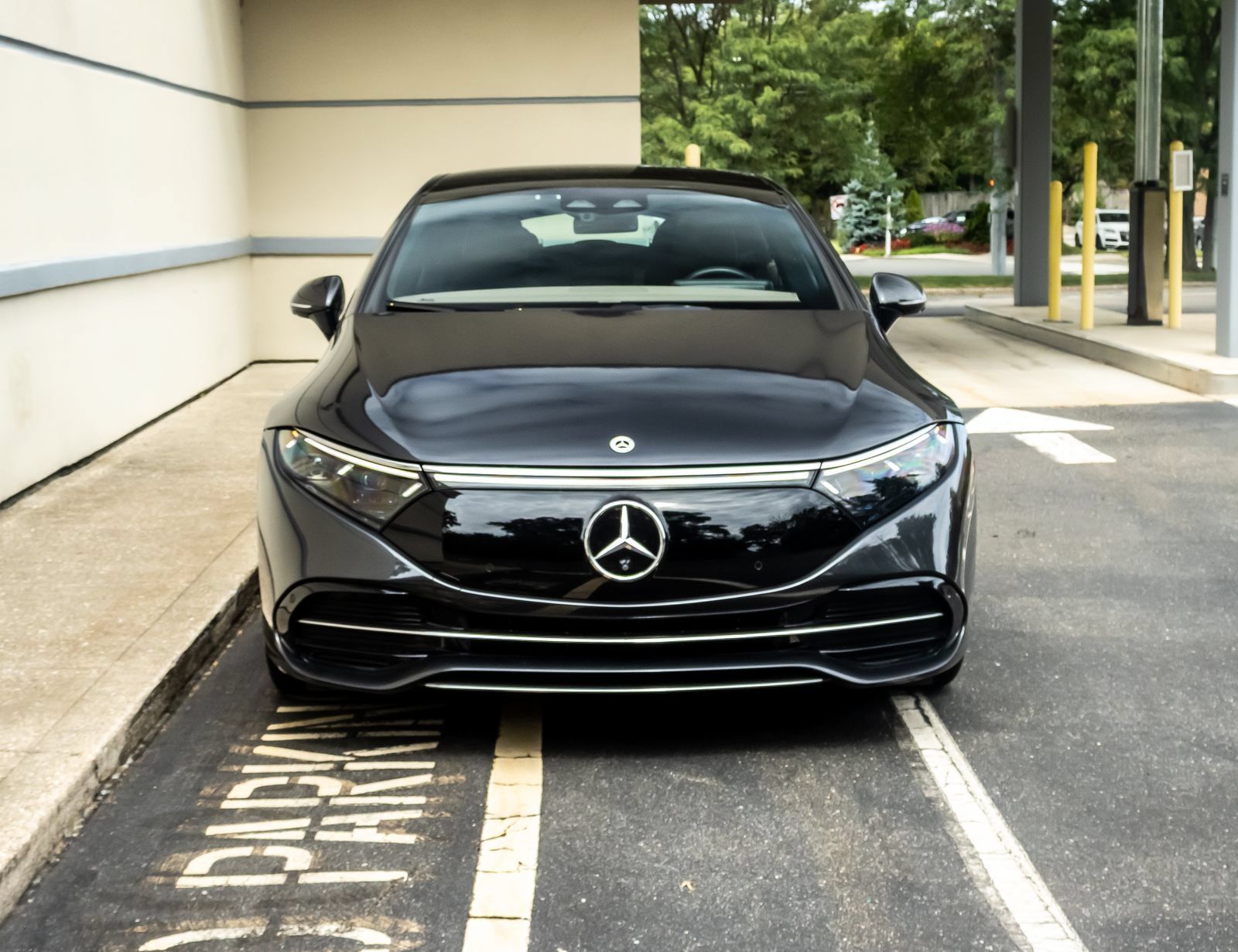 Used 2023 Mercedes-Benz EQS 450+ 4MATIC Sedan image 2