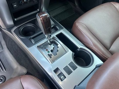 Used 2024 Toyota 4Runner Limited AWD/4WD image 25