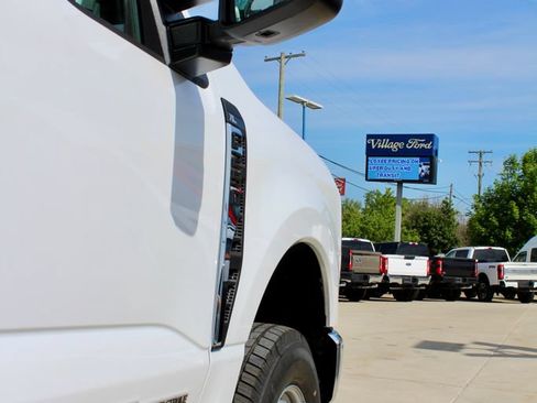 New 2026 Ford F250 XL w/ XL Chrome Package AWD/4WD image 20