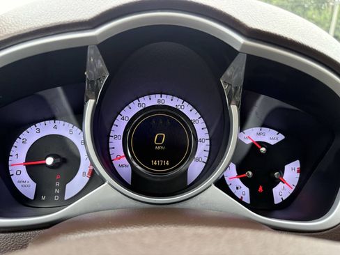Used 2011 Cadillac SRX Luxury FWD image 17