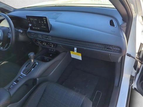 New 2026 Honda HR-V Sport image 3