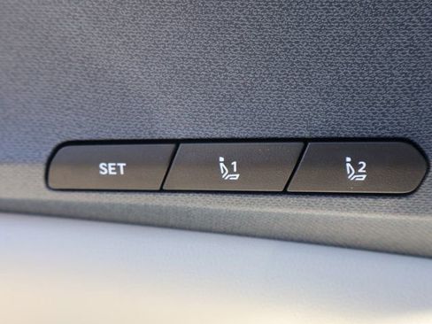 New 2026 Kia Carnival EX FWD image 38