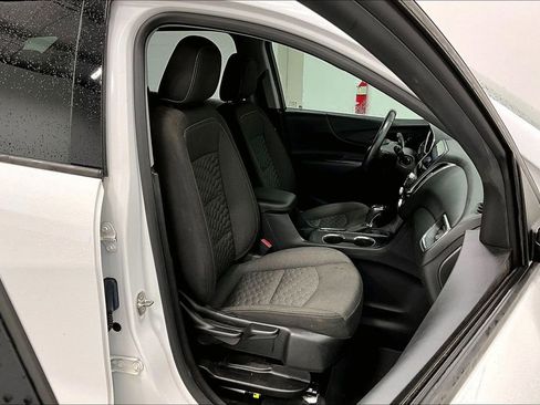 Used 2019 Chevrolet Equinox LT image 10