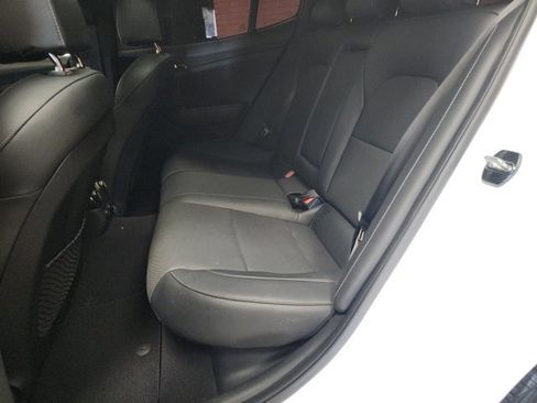 Used 2022 Kia Stinger GT-Line image 38