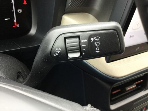 New 2025 Ford Maverick Lariat w/ 4K Tow Package image 18