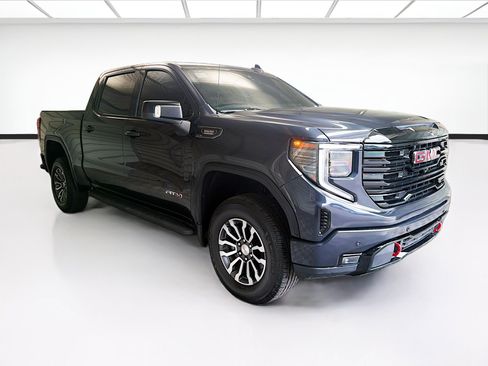 Used 2023 GMC Sierra 1500 AT4 w/ AT4 Premium Package AWD/4WD image 3