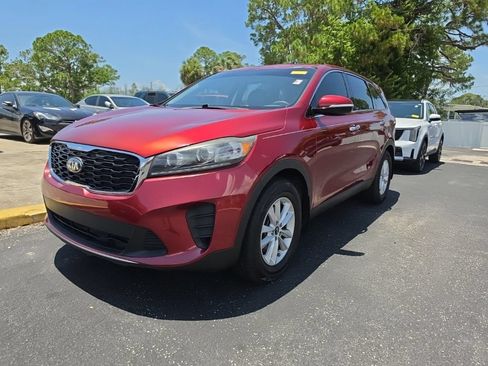 Used 2019 Kia Sorento FWD image 4
