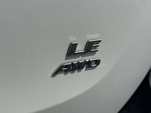 Used 2015 Toyota RAV4 LE AWD/4WD image 13