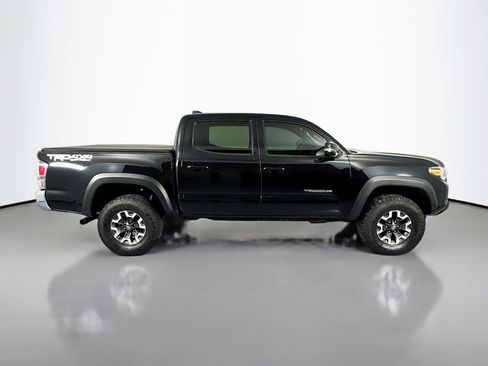 Used 2021 Toyota Tacoma TRD Off-Road image 4