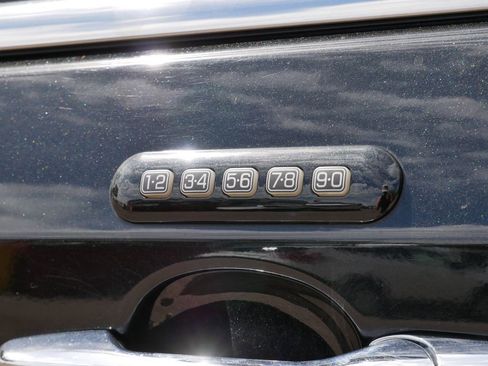 Used 2015 Lincoln MKX AWD w/ Equipment Group 101A image 14