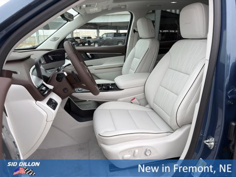 New 2026 Buick Enclave Avenir w/ Super Cruise Package AWD/4WD image 18