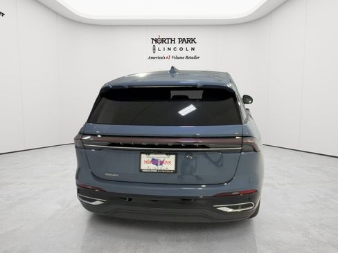 New 2026 Lincoln Nautilus Premier AWD/4WD image 8