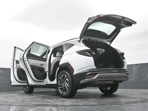 Certified 2025 Hyundai Tucson Limited image 51