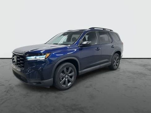 Used 2025 Honda Pilot Sport image 8