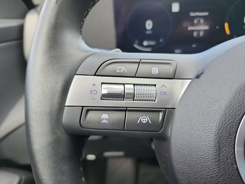 Used 2024 Hyundai Kona Limited FWD image 21