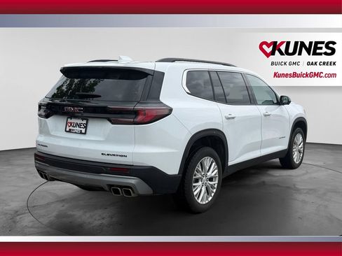 Used 2024 GMC Acadia Elevation FWD image 9