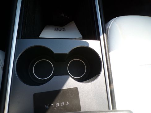 Used 2023 Tesla Model 3 Long Range AWD/4WD image 36
