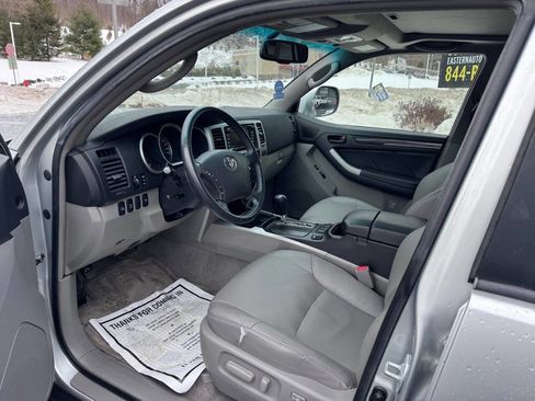 Used 2007 Toyota 4Runner Limited image 10