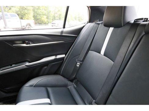 Used 2025 Toyota Camry SE w/ Convenience Package FWD image 9