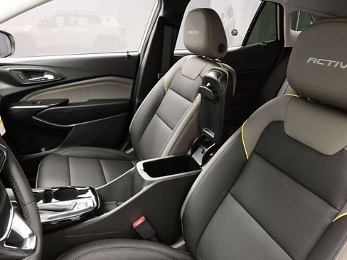 New 2026 Chevrolet Trax ACTIV w/ Driver Confidence Package FWD image 36