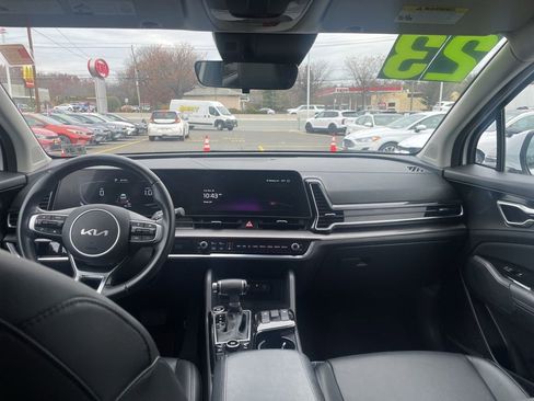 Certified 2023 Kia Sportage EX image 13