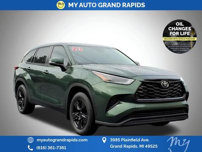 Used 2023 Toyota Highlander L