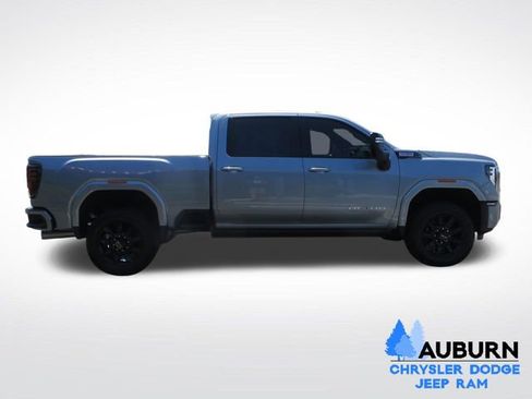 Used 2026 GMC Sierra 3500 AT4 w/ AT4 Premium Plus Package AWD/4WD image 6