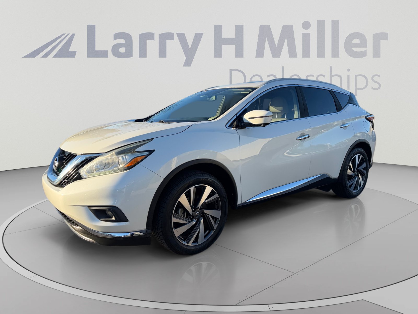 Used 2018 Nissan Murano Platinum FWD image 1
