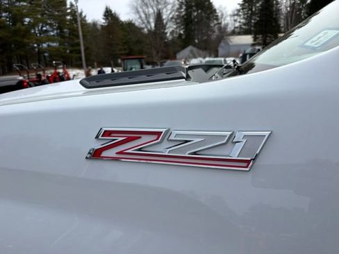 Used 2021 Chevrolet Silverado 2500 LT w/ Convenience Package image 10