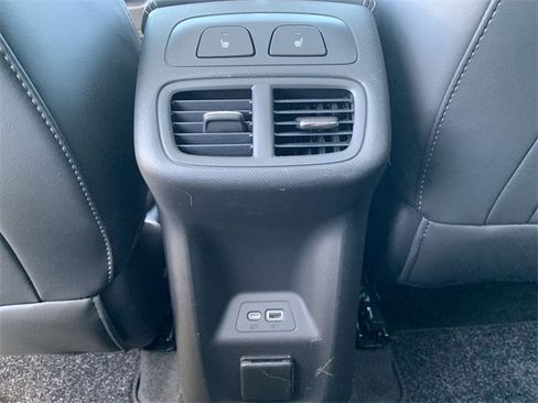 Used 2023 Buick Envision Avenir image 22