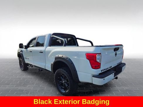 Used 2018 Nissan Titan SL w/ Midnight Edition AWD/4WD image 6