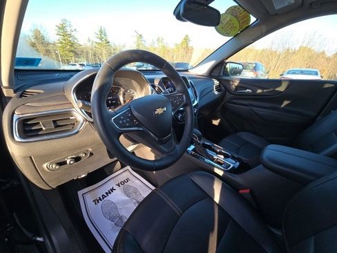 Used 2024 Chevrolet Equinox Premier image 9