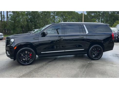 Certified 2024 GMC Yukon XL Denali w/ Denali Reserve Package AWD/4WD image 5