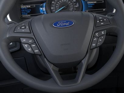 Used 2024 Ford Edge SE