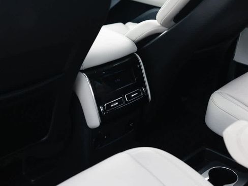 Used 2025 Lincoln Aviator Reserve w/ Equipment Group 201A image 28