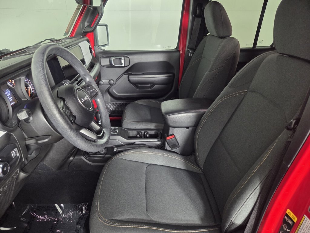 Used 2024 Jeep Wrangler Unlimited Sport AWD/4WD image 12