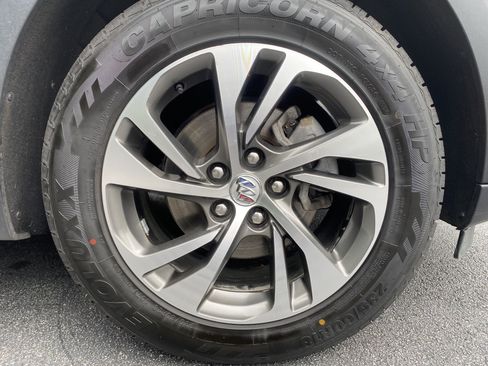 Used 2023 Buick Envision Essence FWD image 13