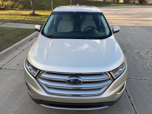 Used 2018 Ford Edge Titanium w/ Ford Safe & Smart Package image 12