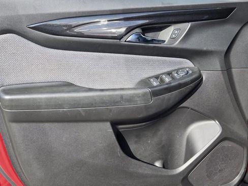 Used 2025 Chevrolet TrailBlazer LT FWD image 13