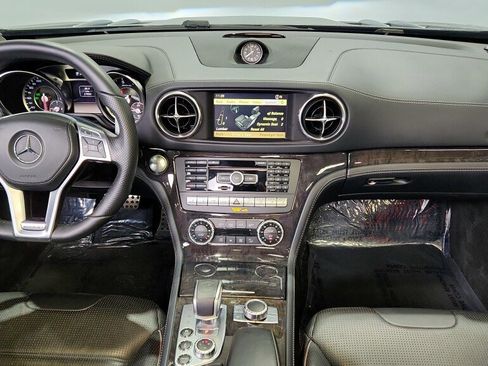 Used 2013 Mercedes-Benz SL 63 AMG image 20