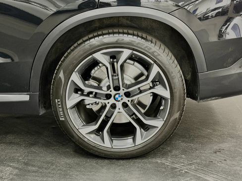 Used 2026 BMW X5 xDrive50e AWD/4WD image 17