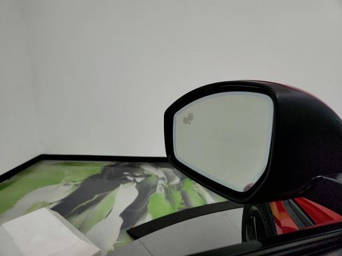 Used 2017 Jaguar F-PACE Premium image 16