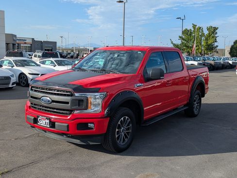 Used 2018 Ford F150 XLT w/ Equipment Group 302A Luxury AWD/4WD image 11